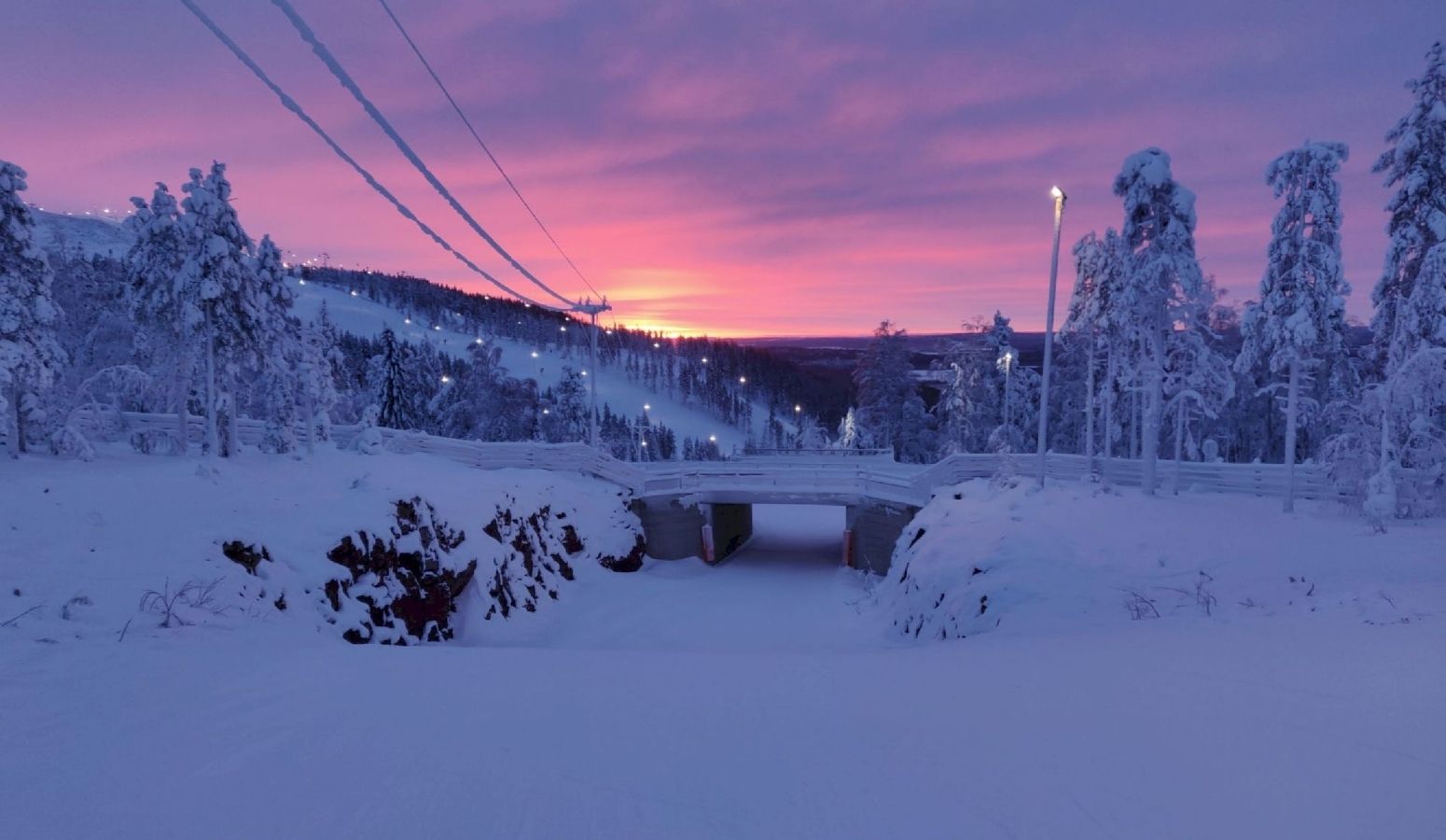 puente diciembre 2025 ruka laponia filandia 